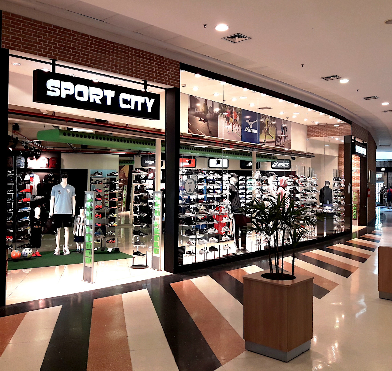 loja de tenis shopping campo limpo